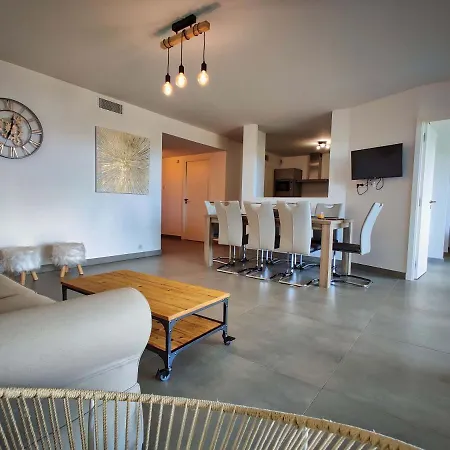 Solaneos Propose Magnifique T4 Neuf Sur Le Port Avec Piscine Chauffee Apartmán Porto-Vecchio (Corsica)