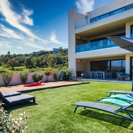 Apartment Solaneos Propose Magnifique T4 Neuf Sur Le Port Avec Piscine Chauffee *