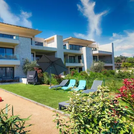 Solaneos Propose Magnifique T4 Neuf Sur Le Port Avec Piscine Chauffee *