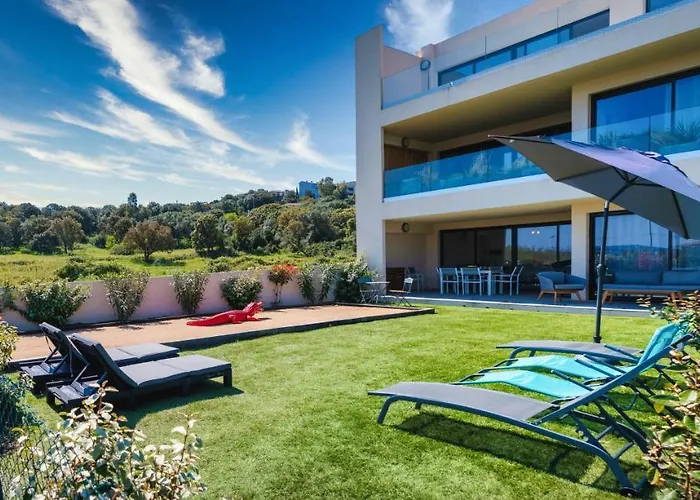 Apartment Solaneos Propose Magnifique T4 Neuf Sur Le Port Avec Piscine Chauffee *